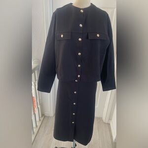 🆕 H& M Black gold Button snapped Up jacket &Skirt Suit Set.